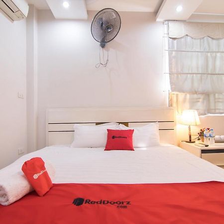 Reddoorz Yen Phu Street Hotel ฮานอย ภายนอก รูปภาพ